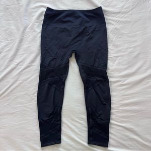 FABLETICS Women Activewear Workout Yoga Leggings Size Small Waist 27” Solid Blue